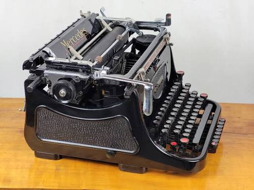 Mechaniczna maszyna do pisania – zdjęcie 4